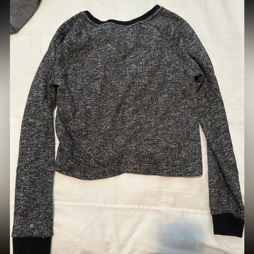 Fabletics sweater - Picture 2 of 3